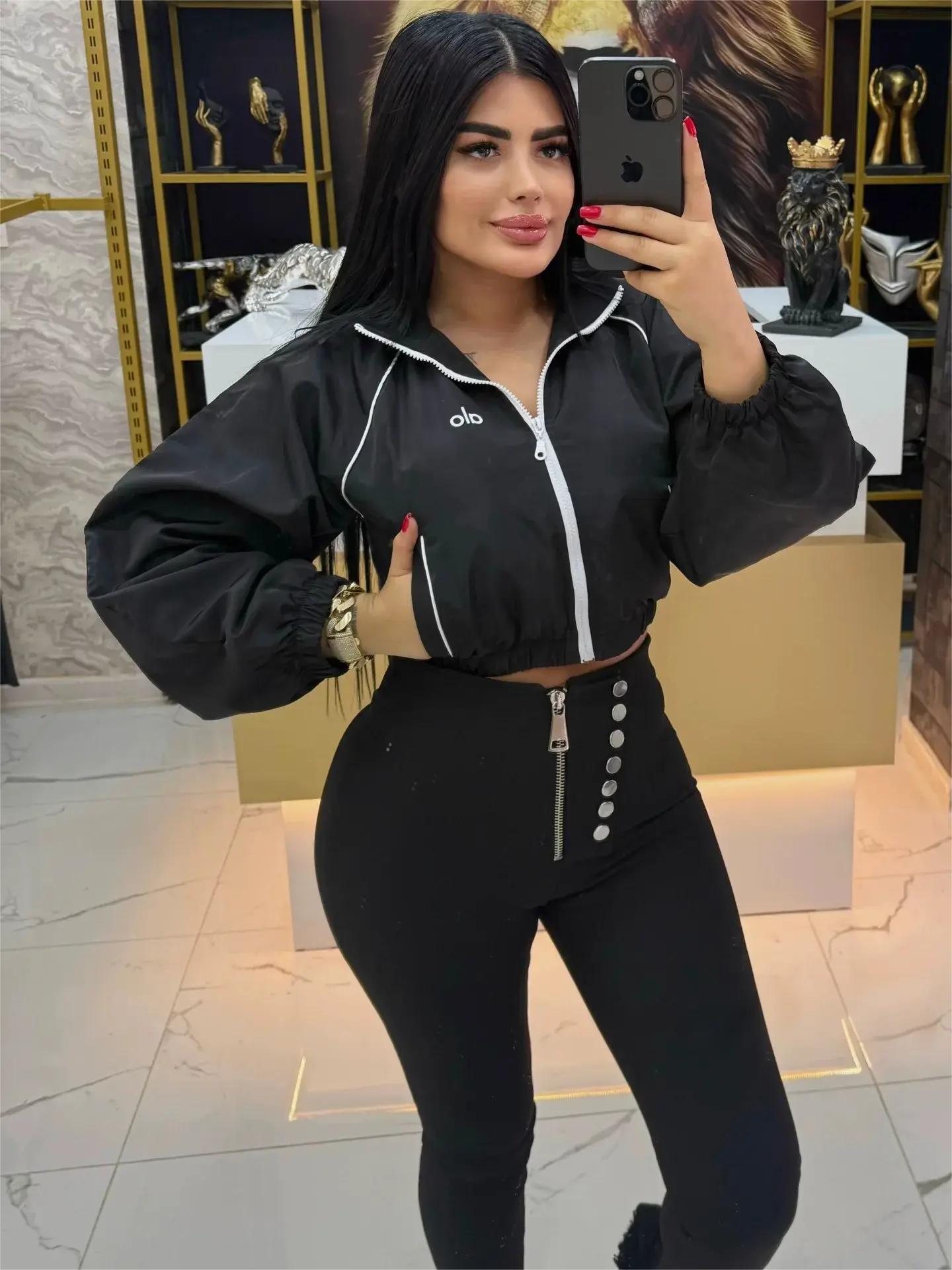 ALO Cropped Windbreaker Jacket – Lightweight Zip-Up