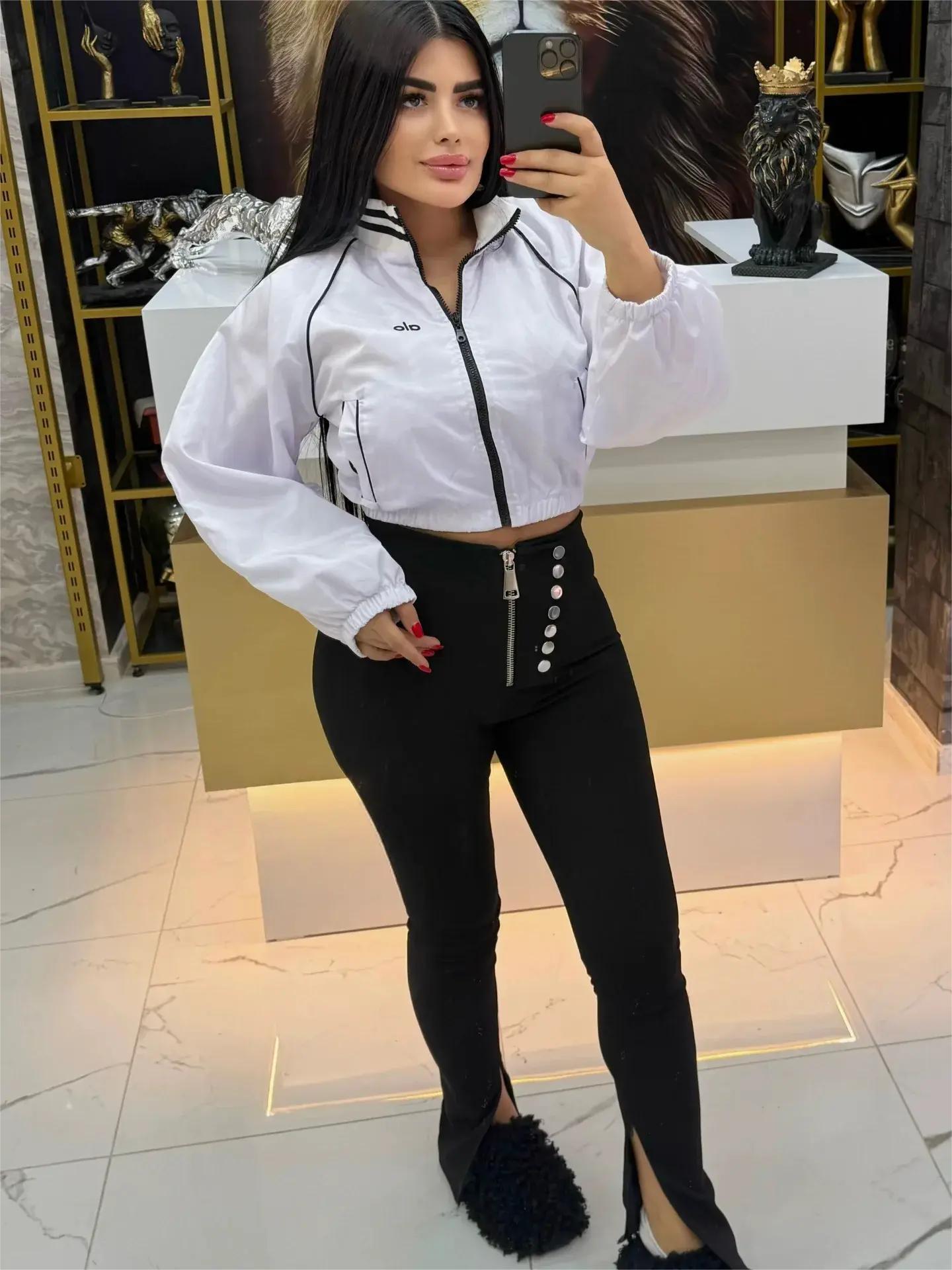 ALO Cropped Windbreaker Jacket – Lightweight Zip-Up